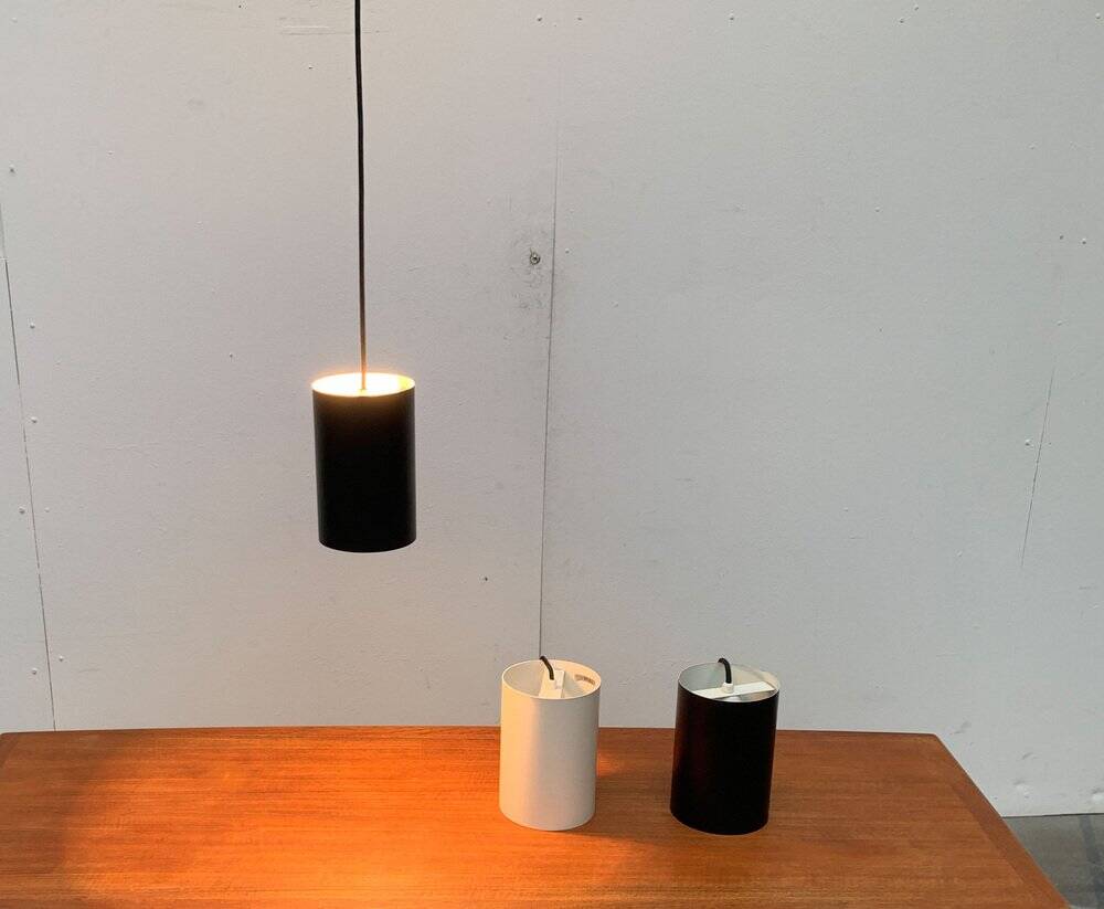 Minimalist cylindrical pendant light from the mid-century in metal by Eila & John Meiling for Louis Poulsen, set of 3.