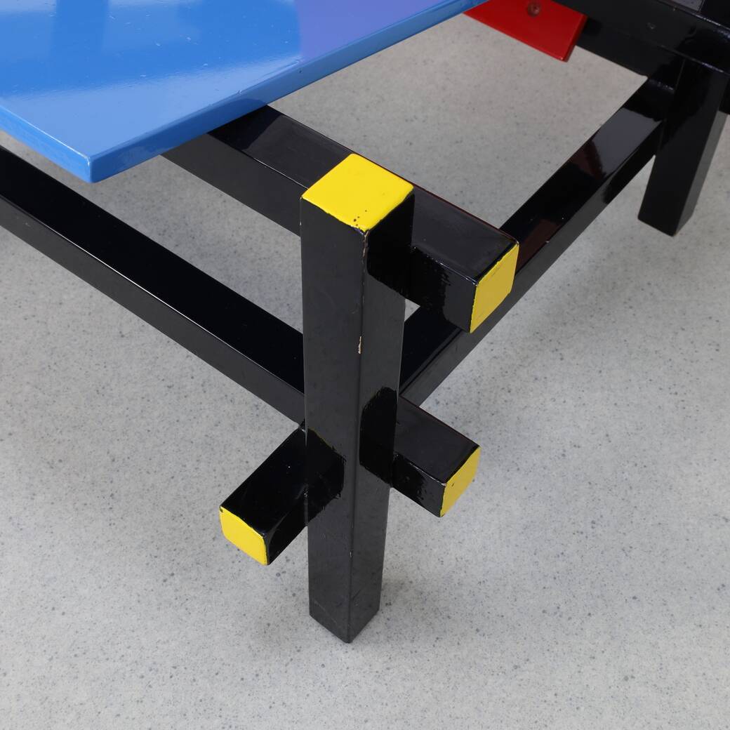 Dutch Bauhaus Lounge Chair in the style of Gerrit Rietveld
