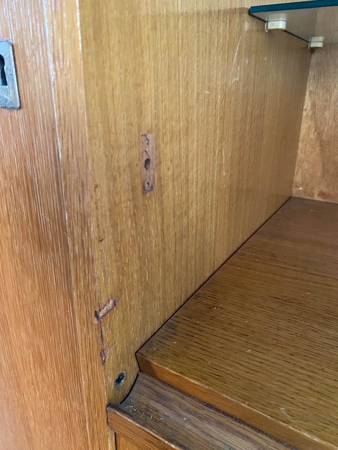 Scandinavian chest of drawers with vintage 70s compass legs.