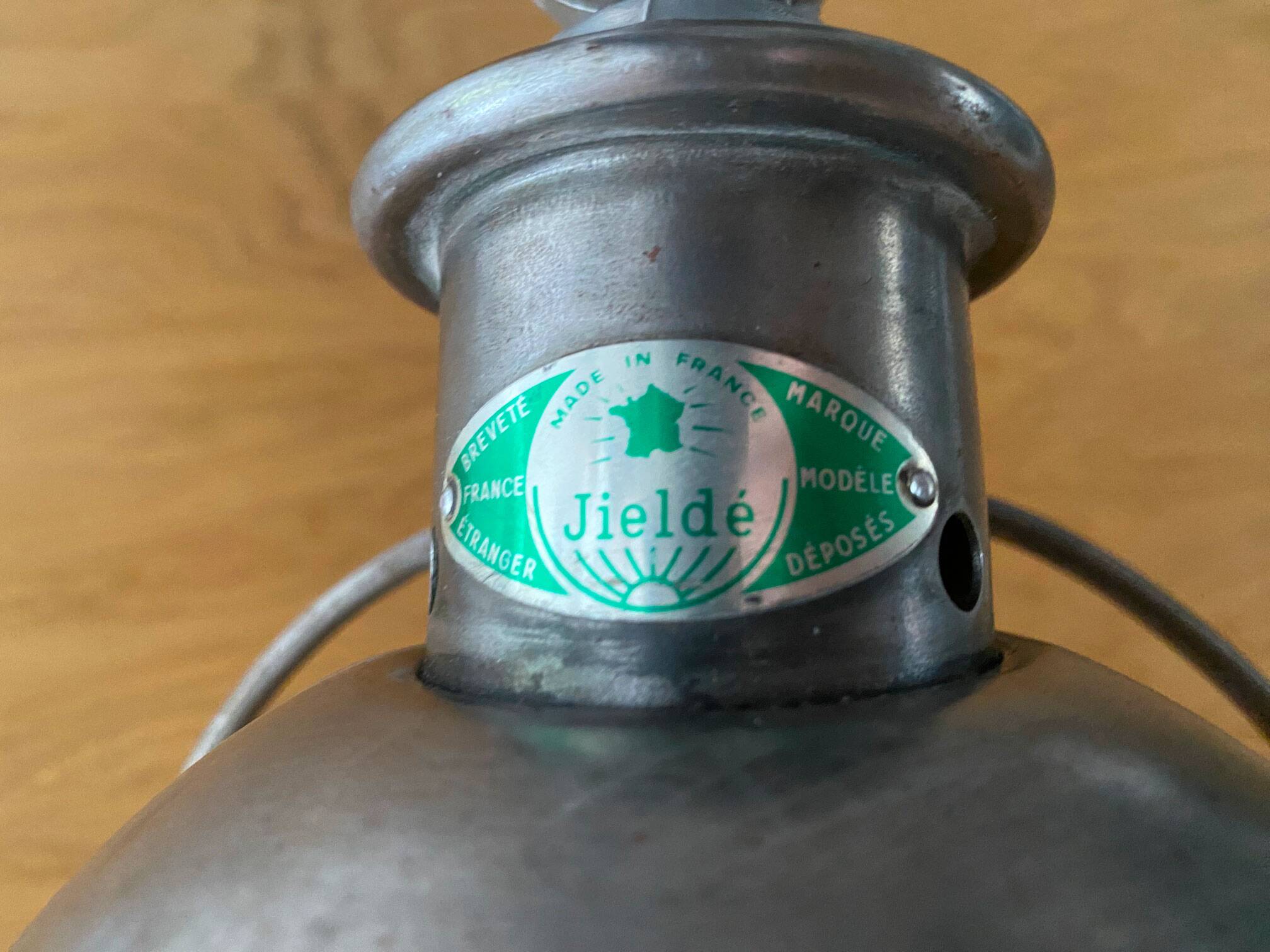 Jieldé lamp with 3 arms, 40cm on a stand.