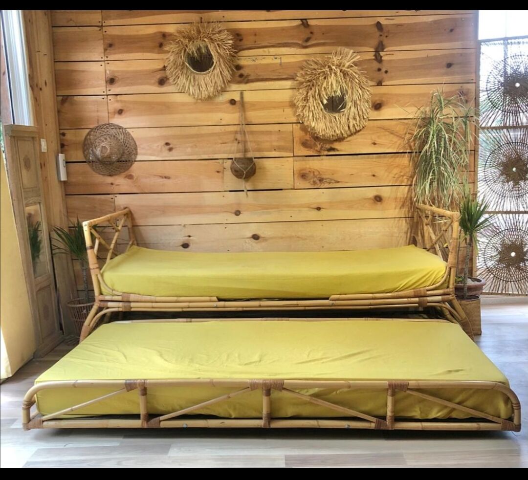 Timael rattan and giggle bed