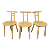 Set of 3 minimalist chairs in light wood, 1980s Italy