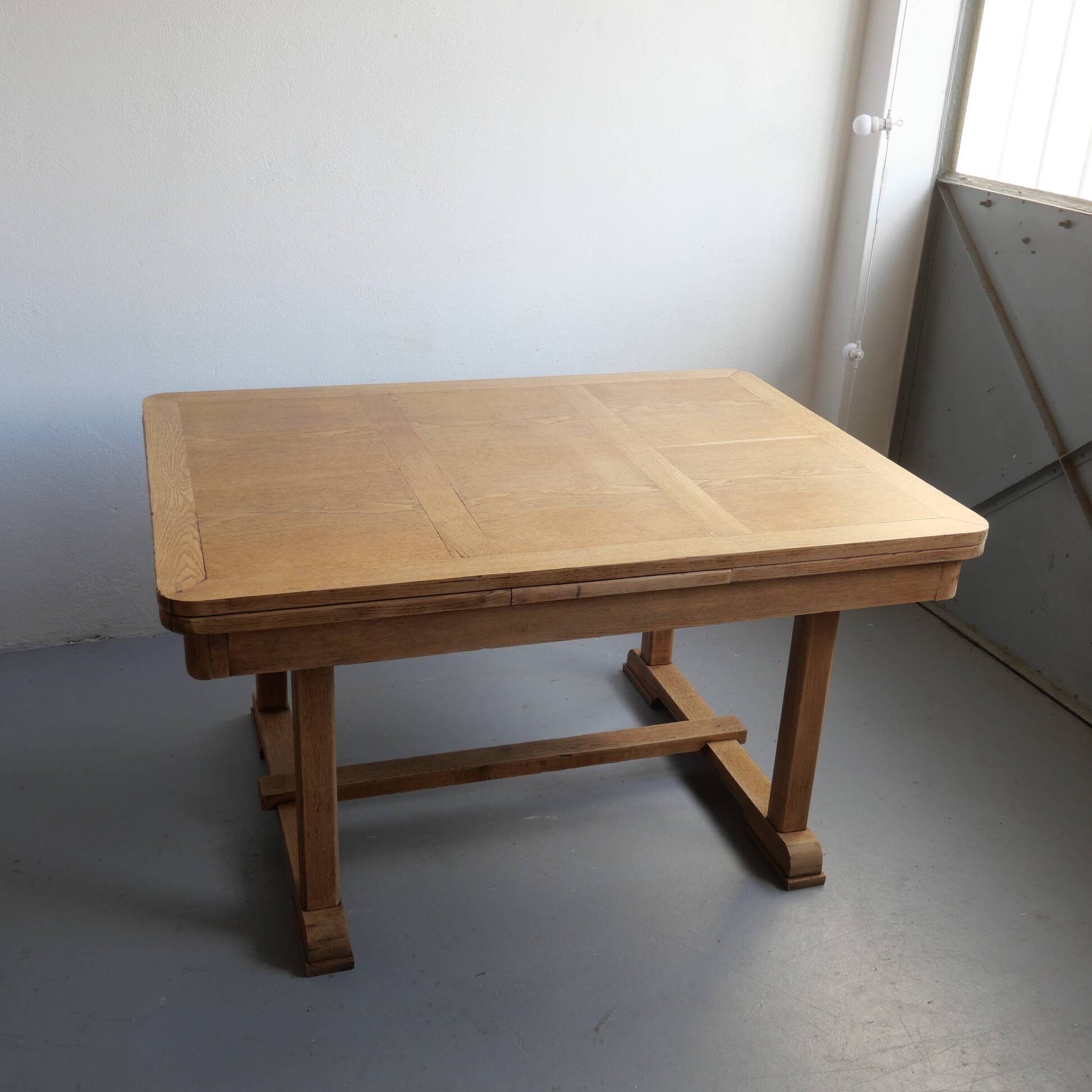 Table à rallonges en chêne rénovée