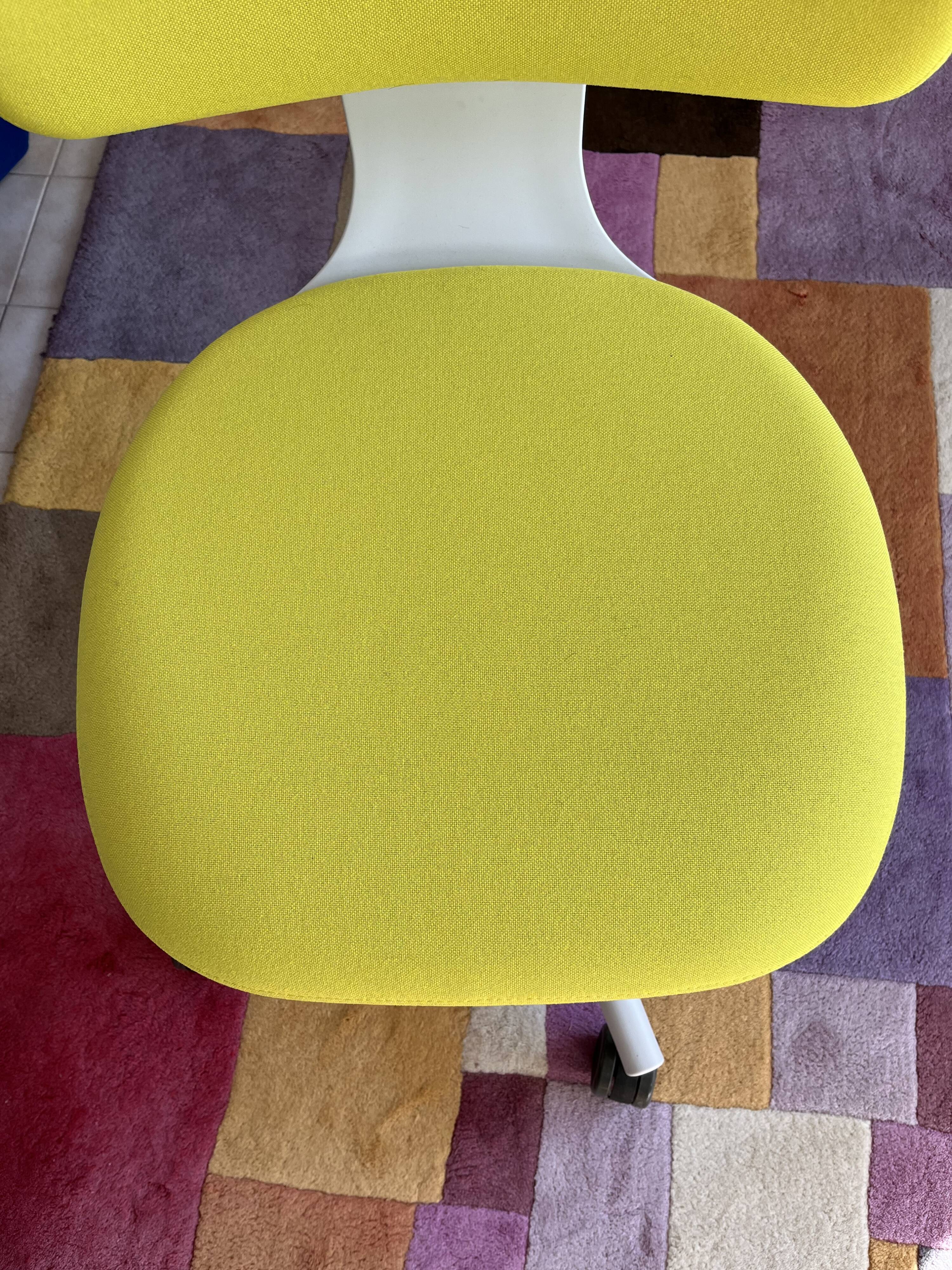 Fauteuil de bureau design by konstantin grcic comme neuf.