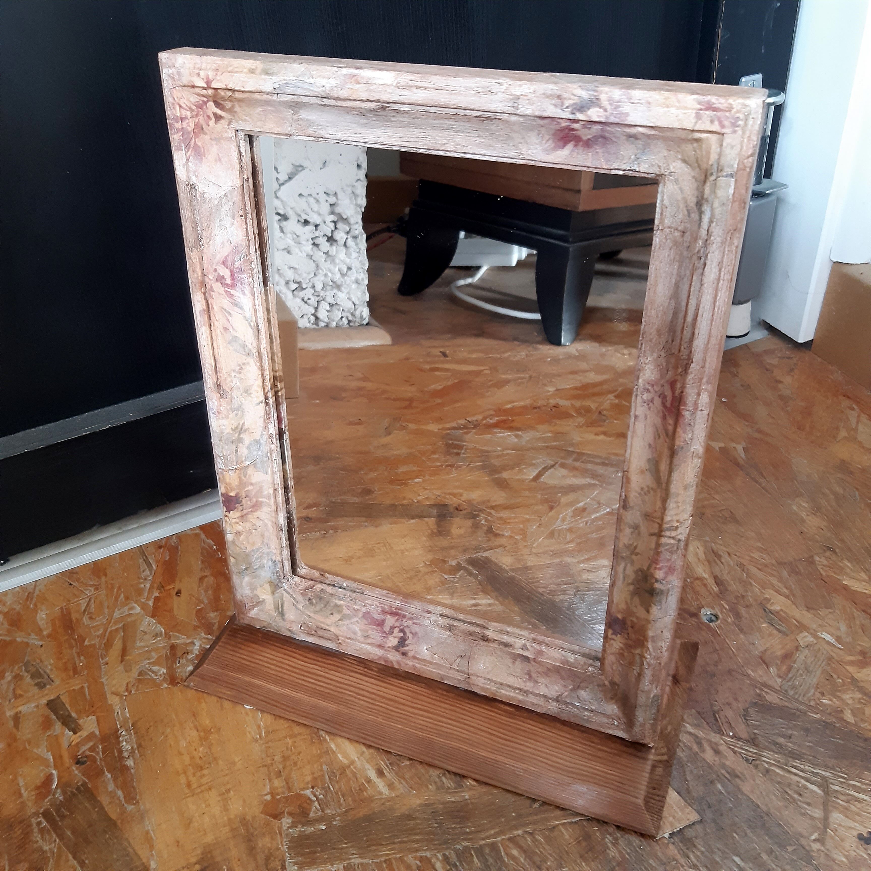 Wooden mirror on base, patinated, flowers