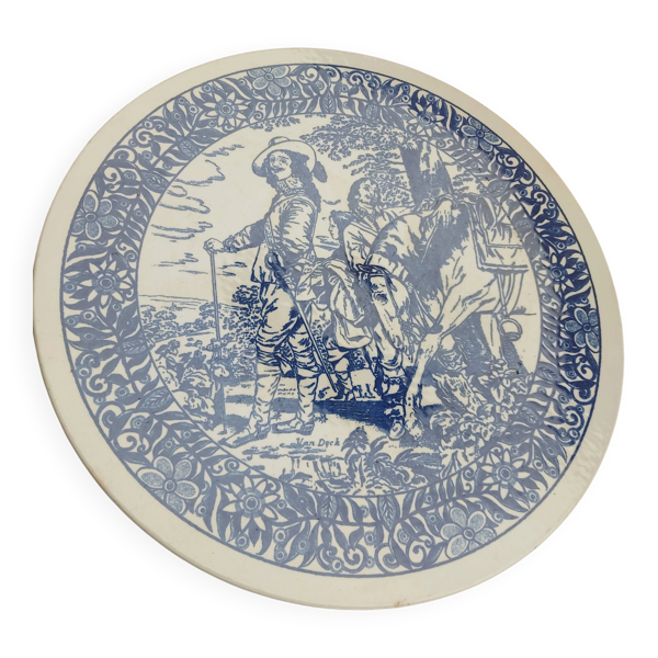 Grand plat en faience de Boch décor bleu Delf Le roi à la chasse de Va