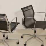 Set of 2 Charles and Ray Eames armchairs by Vitra model EA 117