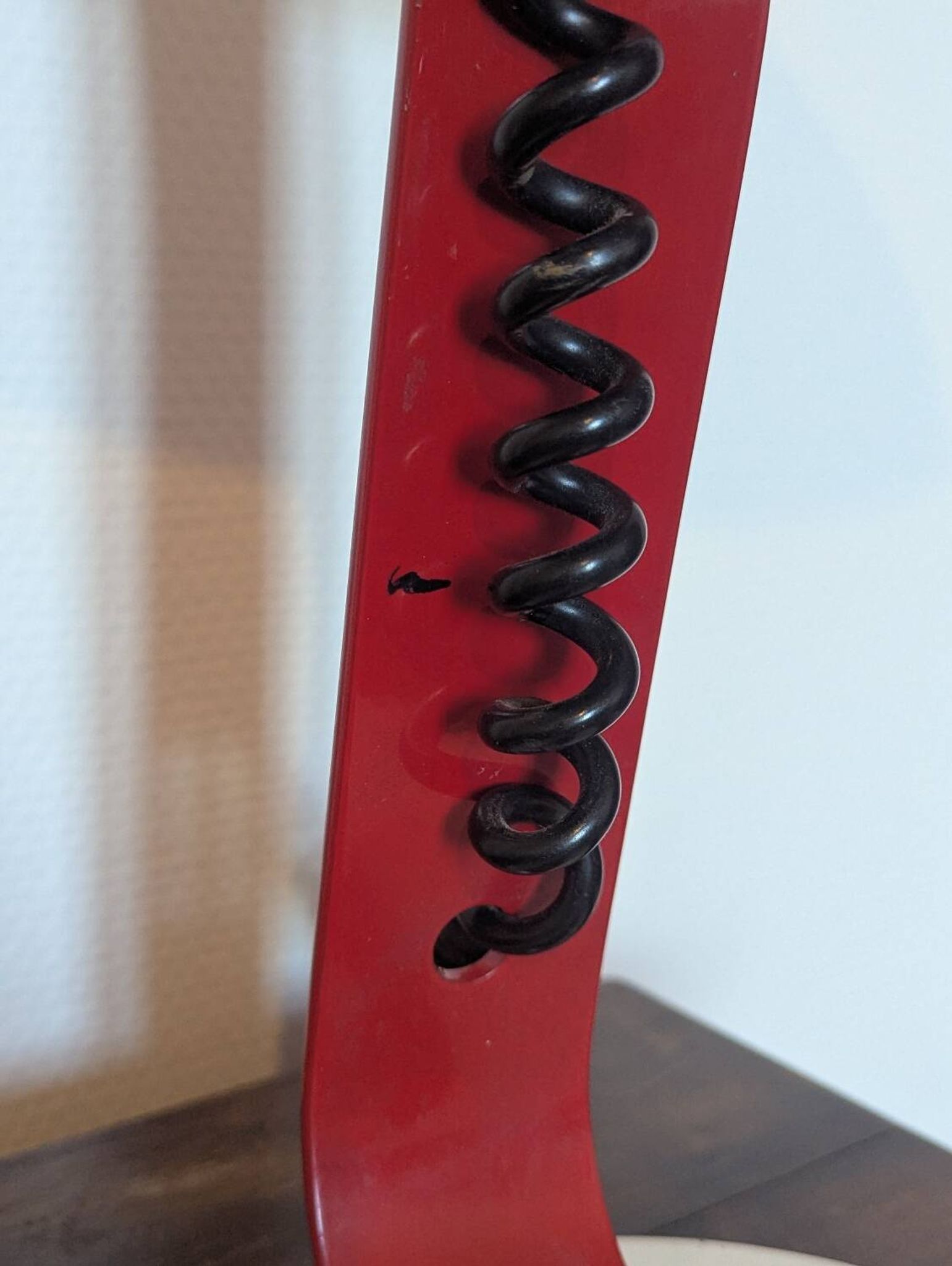 Sculptural Lamp "Snake" – Memphis & Postmodern Aesthetic – Massive