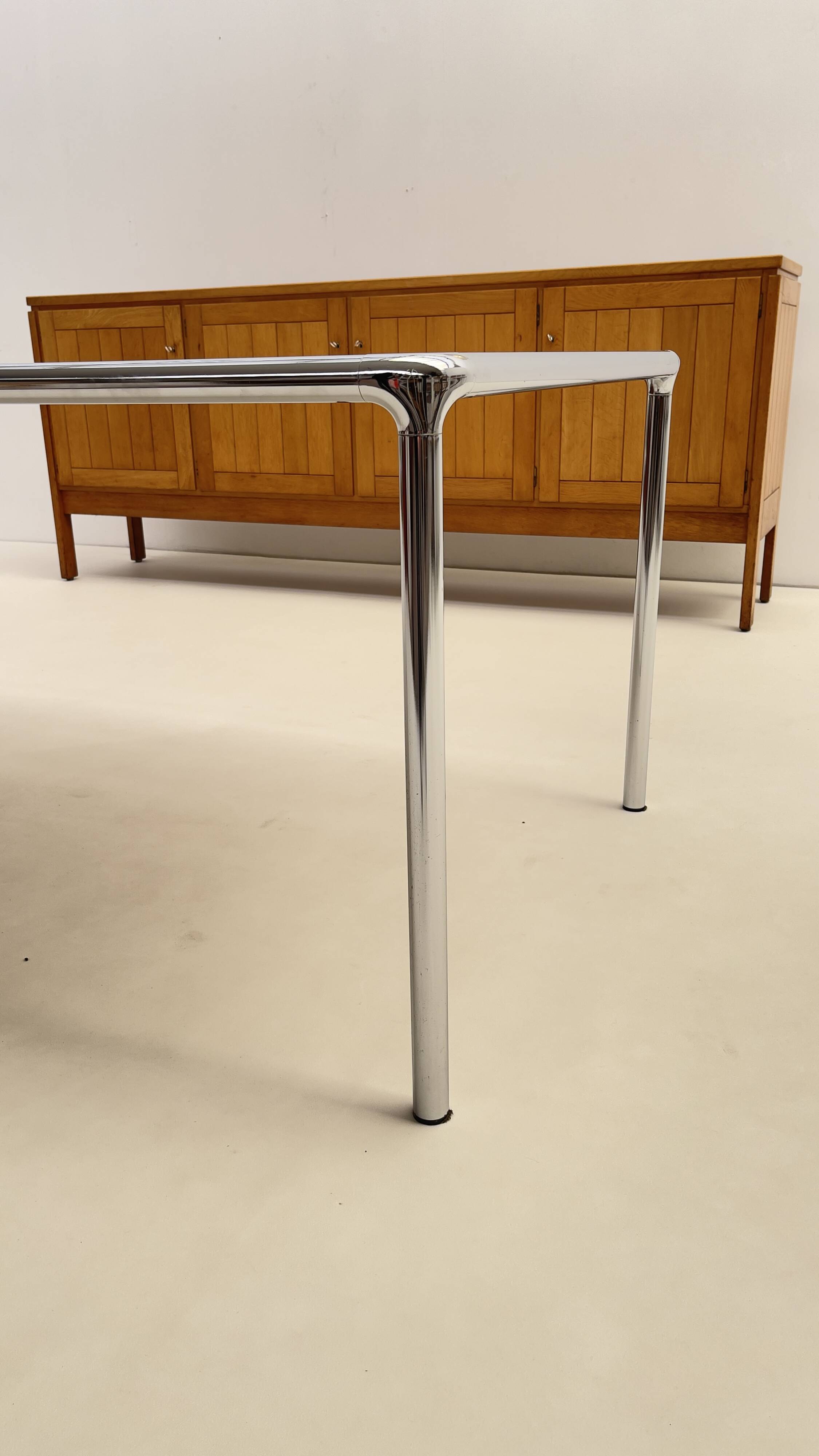 Etienne Fermigier - Dinning table in chrome and smoked glass