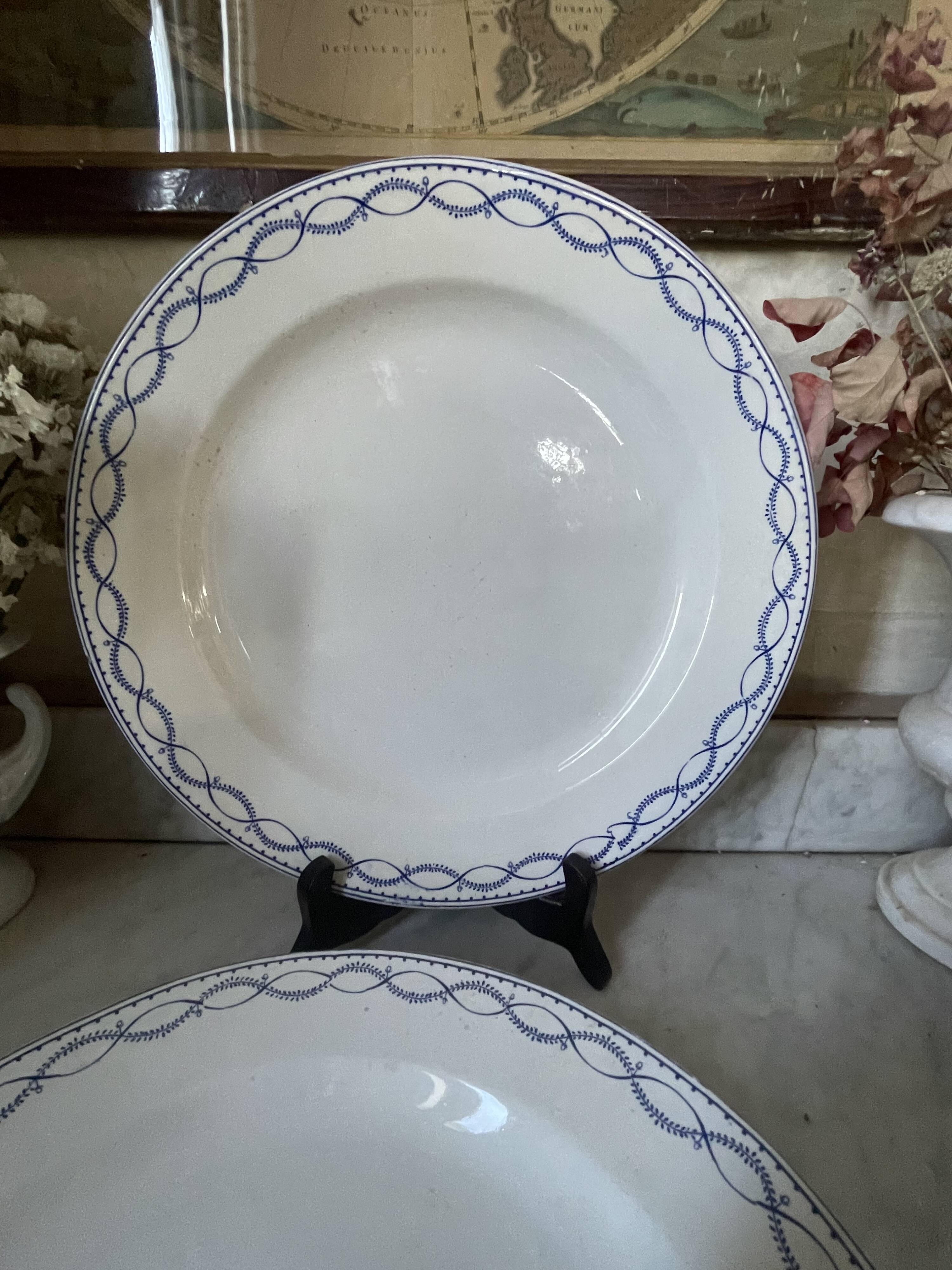 Pair of round dishes Boch La Louvière circa 1900