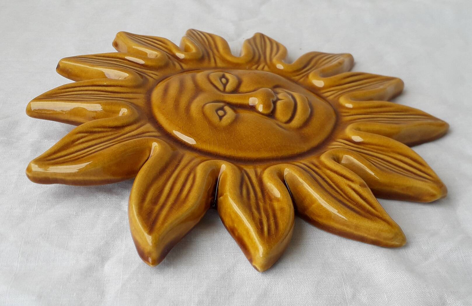 Ceramic wall sun