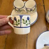 Coffee cups and cups