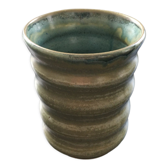 Corrugated stoneware pencil pot