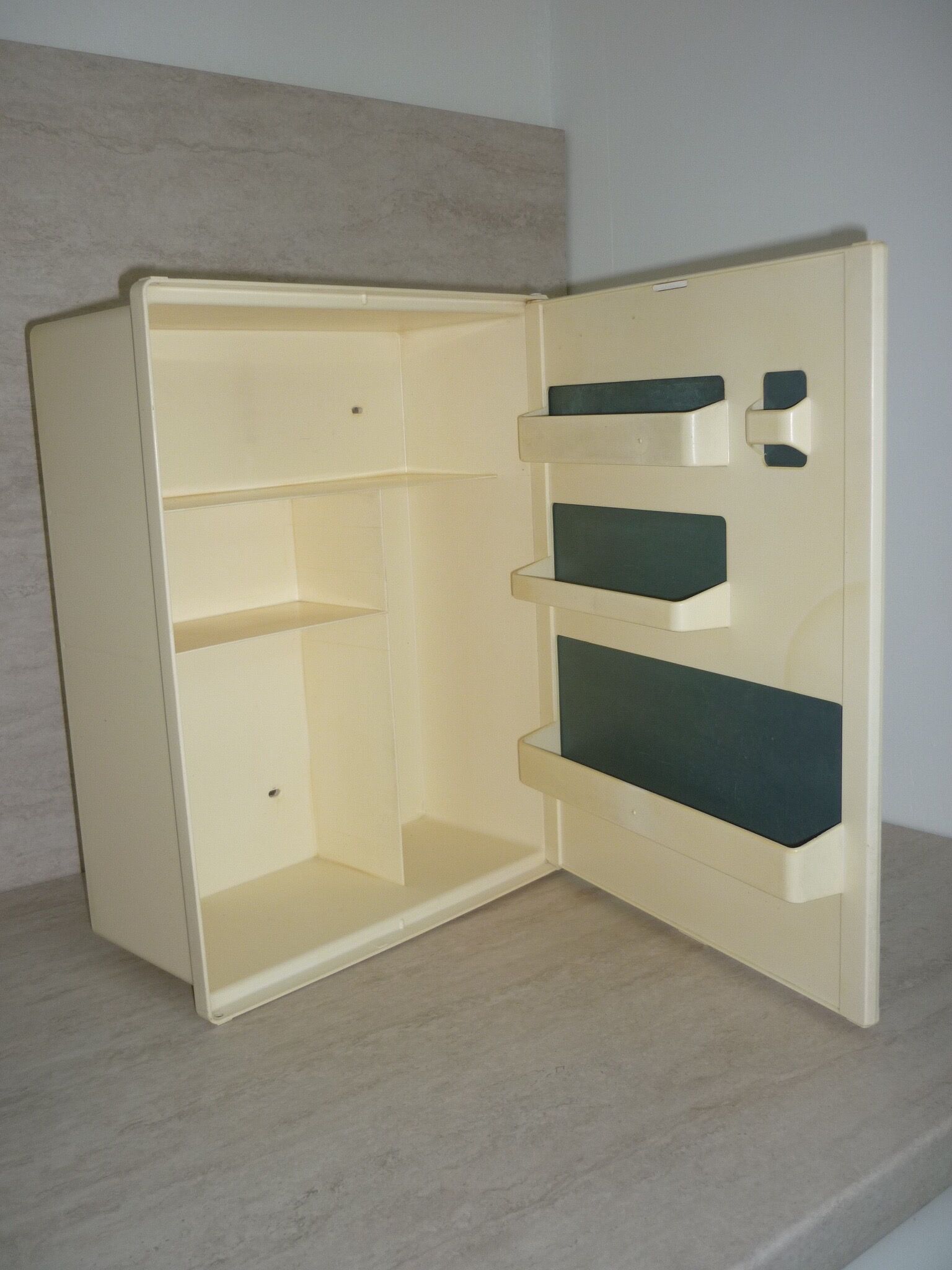 Vintage toilet cabinet with mirror