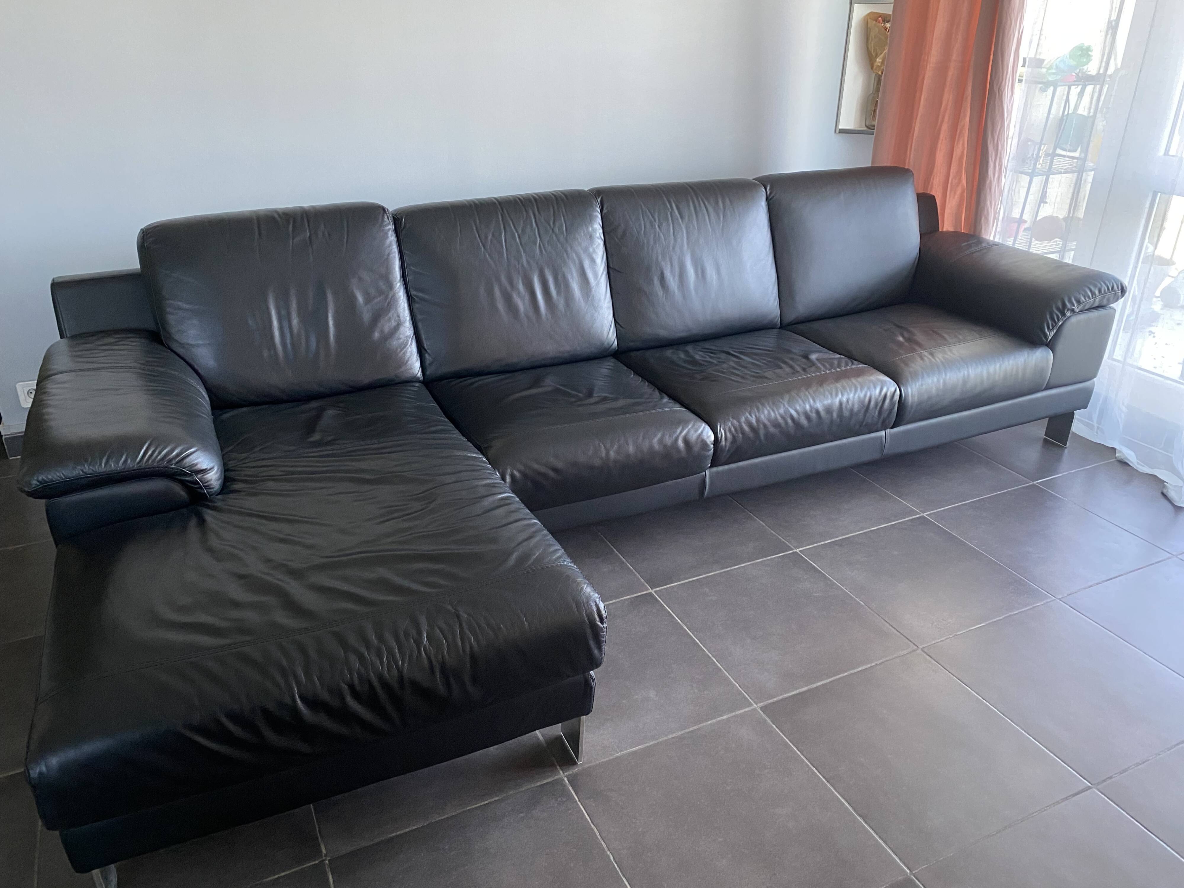 Leather corner sofa