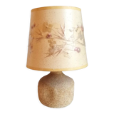 Sand-colored stone lamp