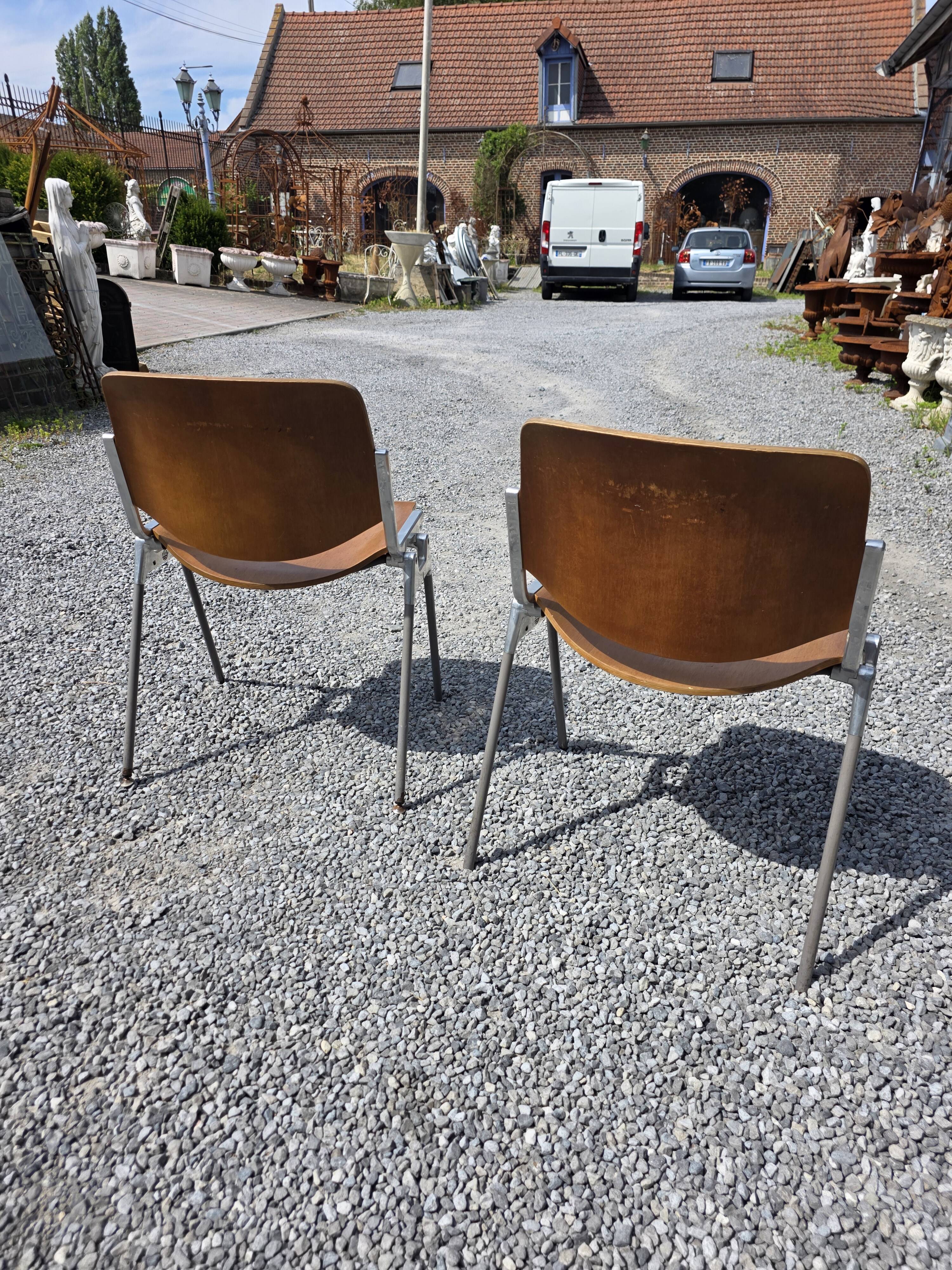 Paire de chaises "DSC 106" par Giancarlo Piretti pour Castelli, 1960