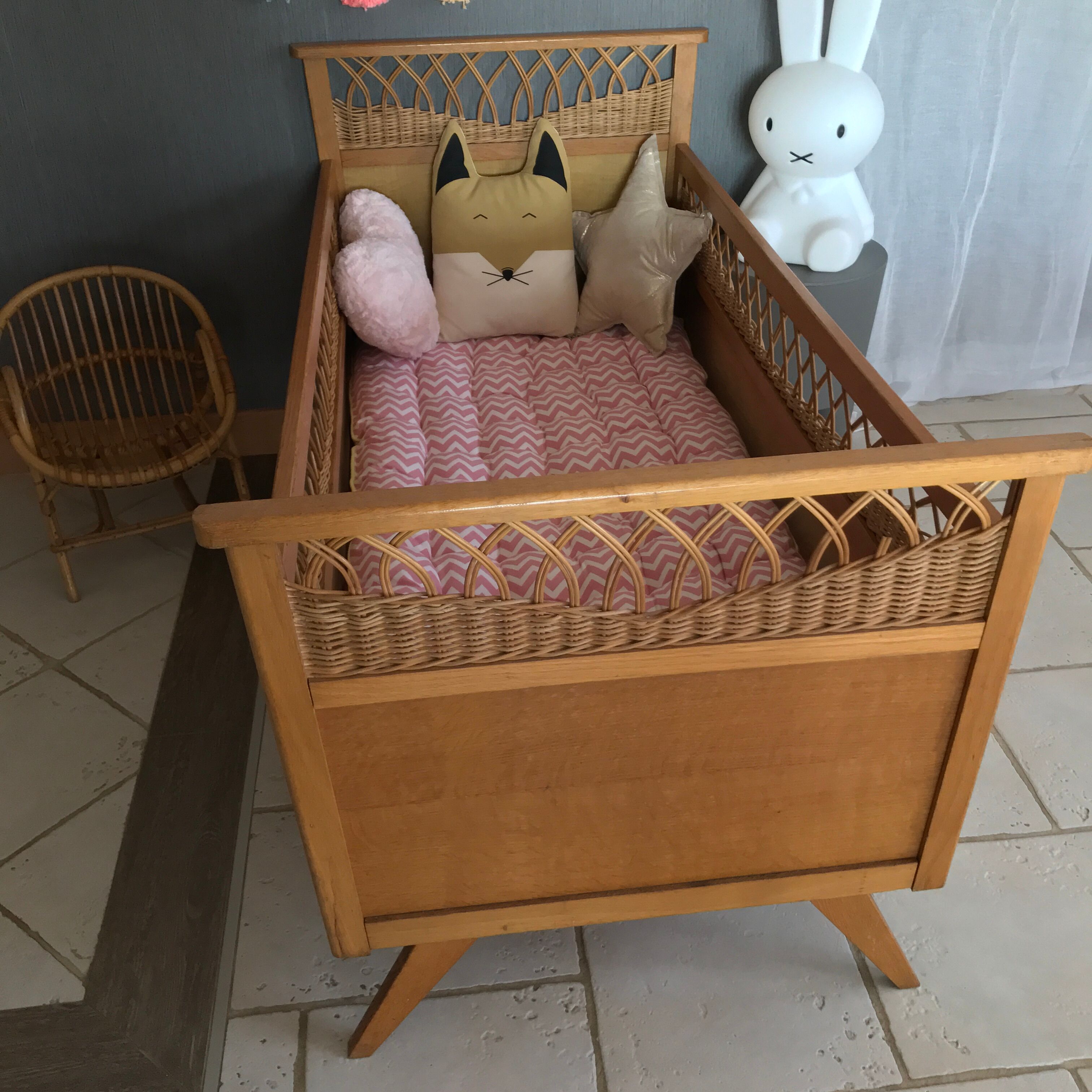 Vintage wood and rattan year 60 baby bed