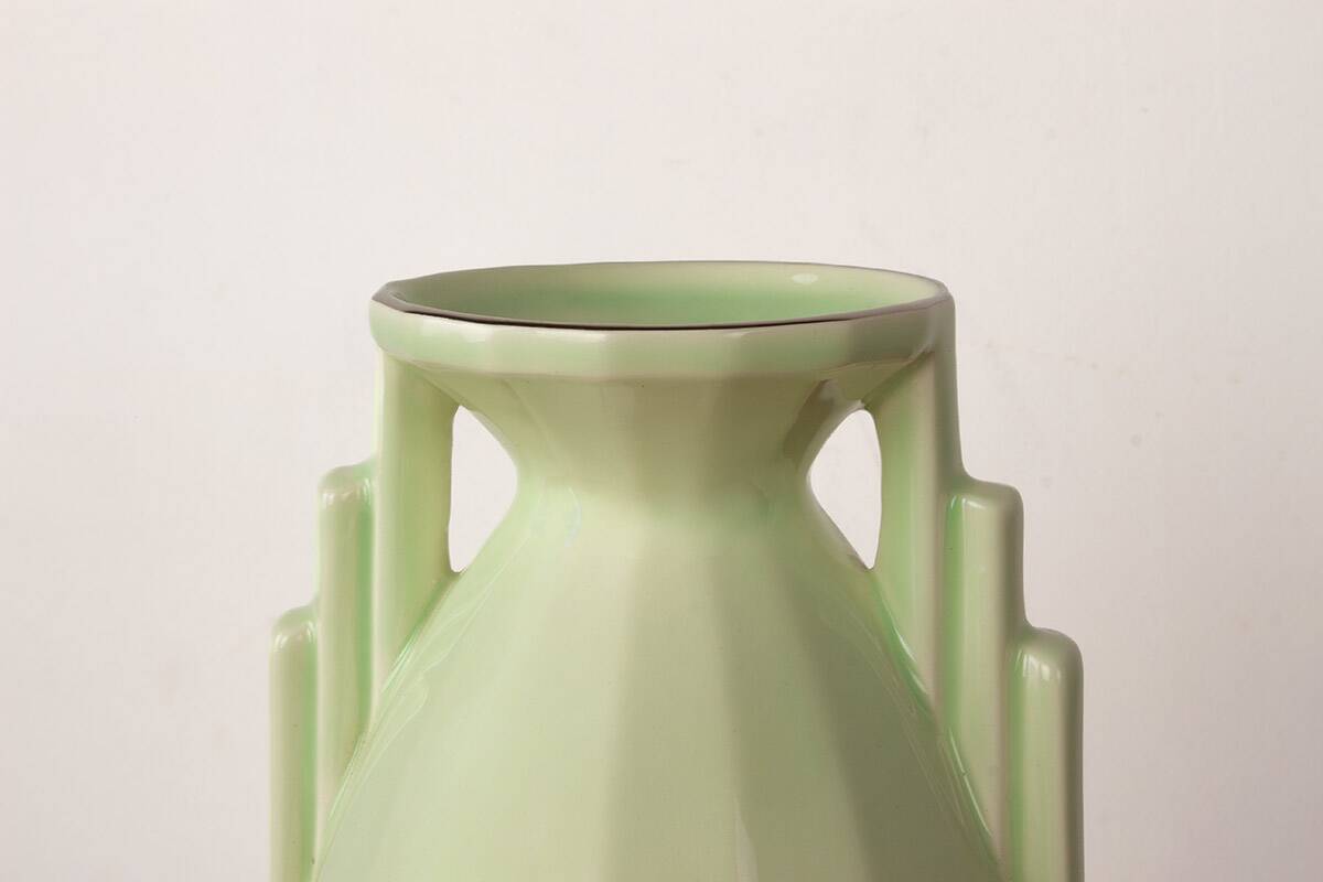 Art Deco vase in fine apple green earthenware, Sarreguemines.
