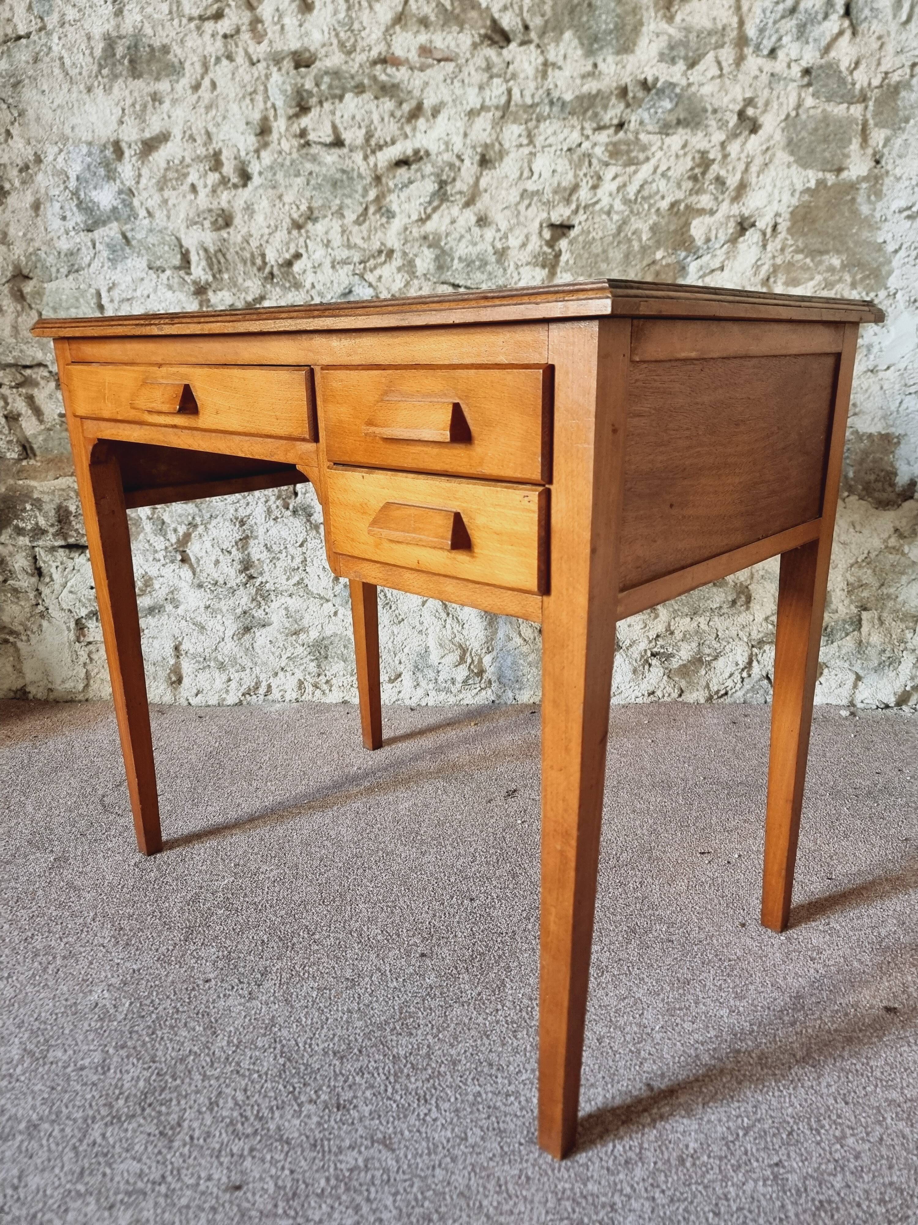 Vintage children's desk – France, 1950s