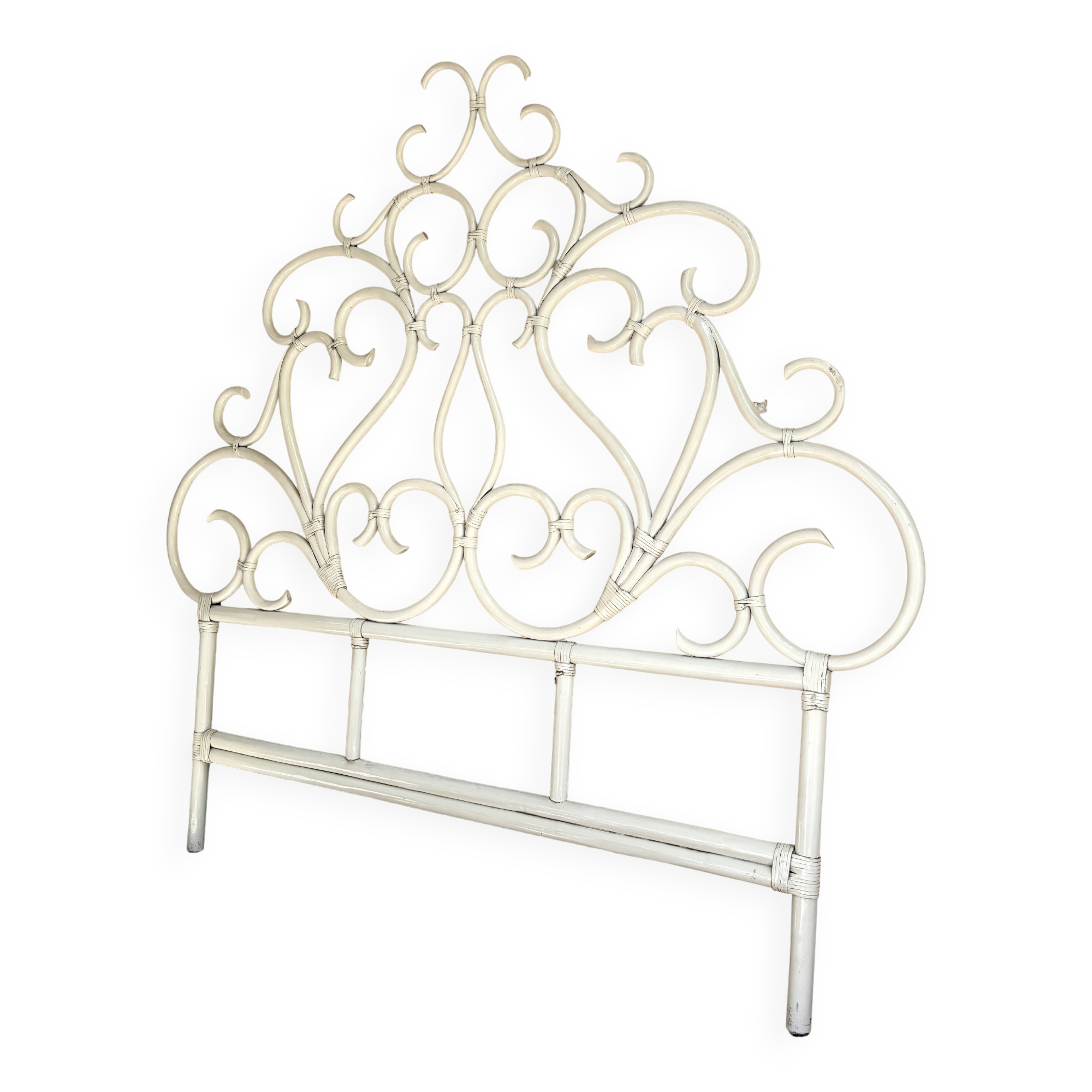 White bentwood headboard