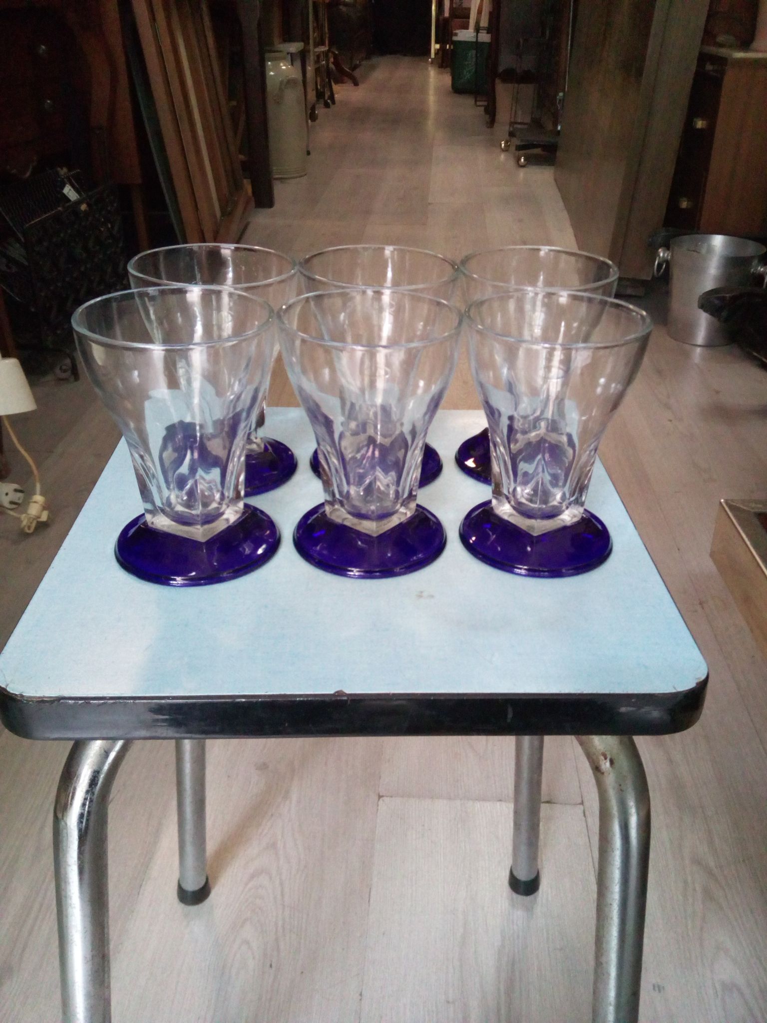Lot de 6 verres pied bleu