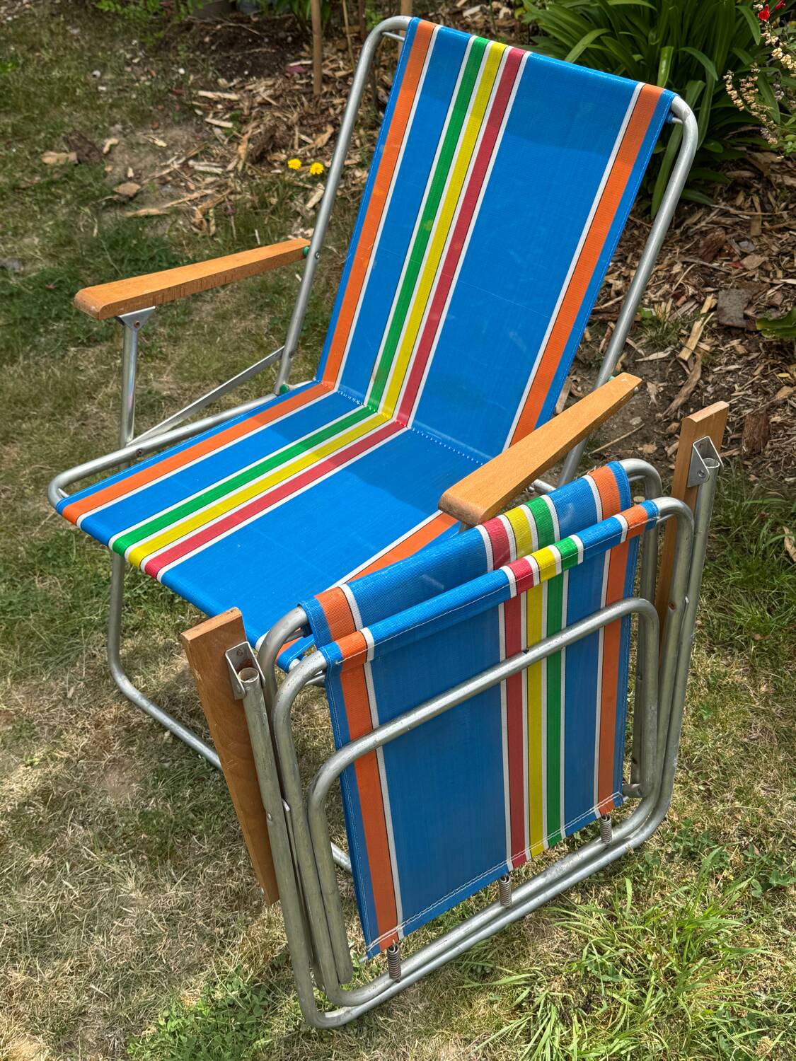 Pair of vintage nylon canvas folding garden armchairs