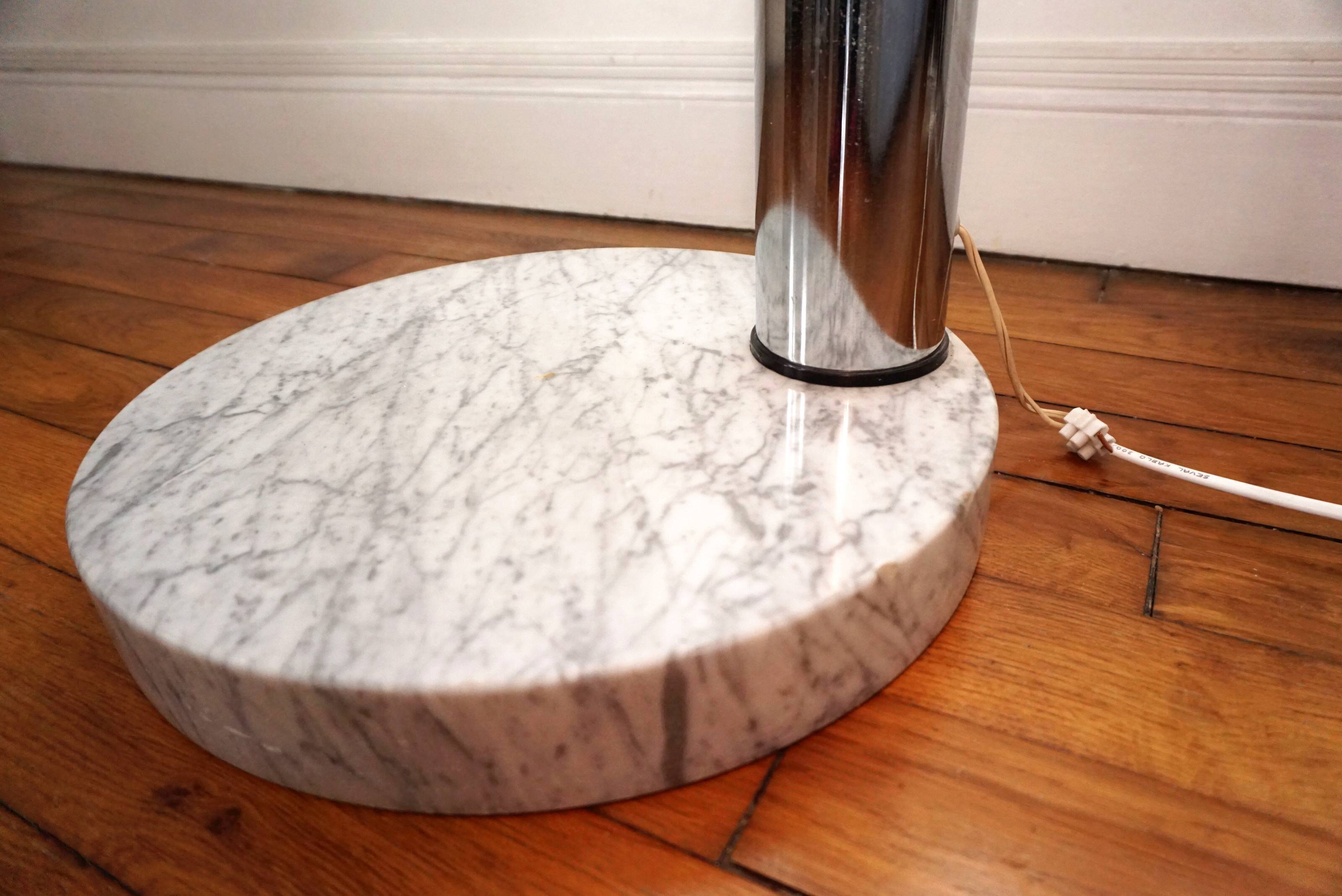 Vintage lamp 3 foot marble globes