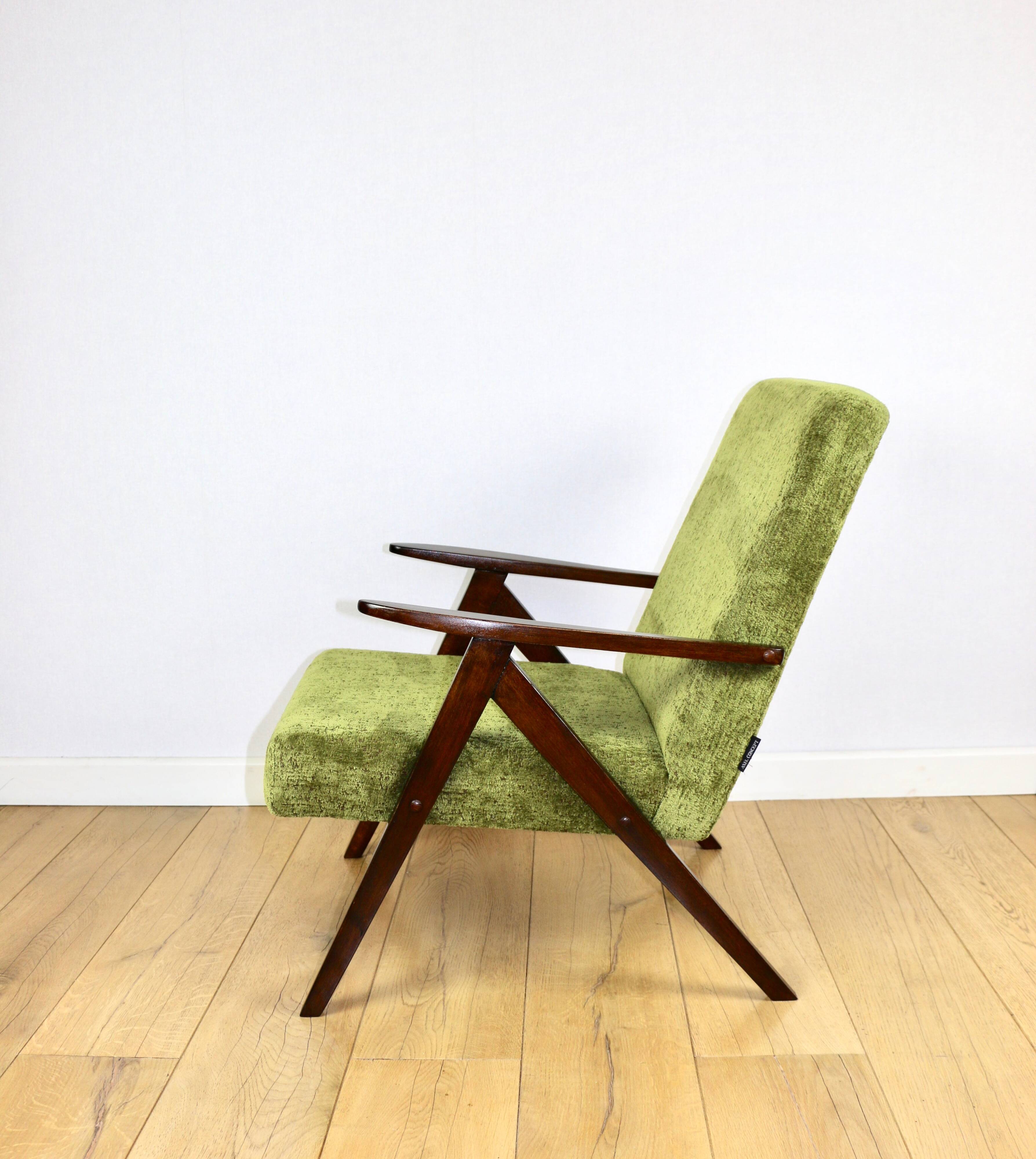 Classic armchair Var B-310 1960s vintage olive structural velvet - dark wood