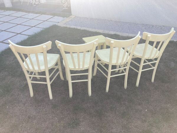 4 chaises bistrot peintes en jaune