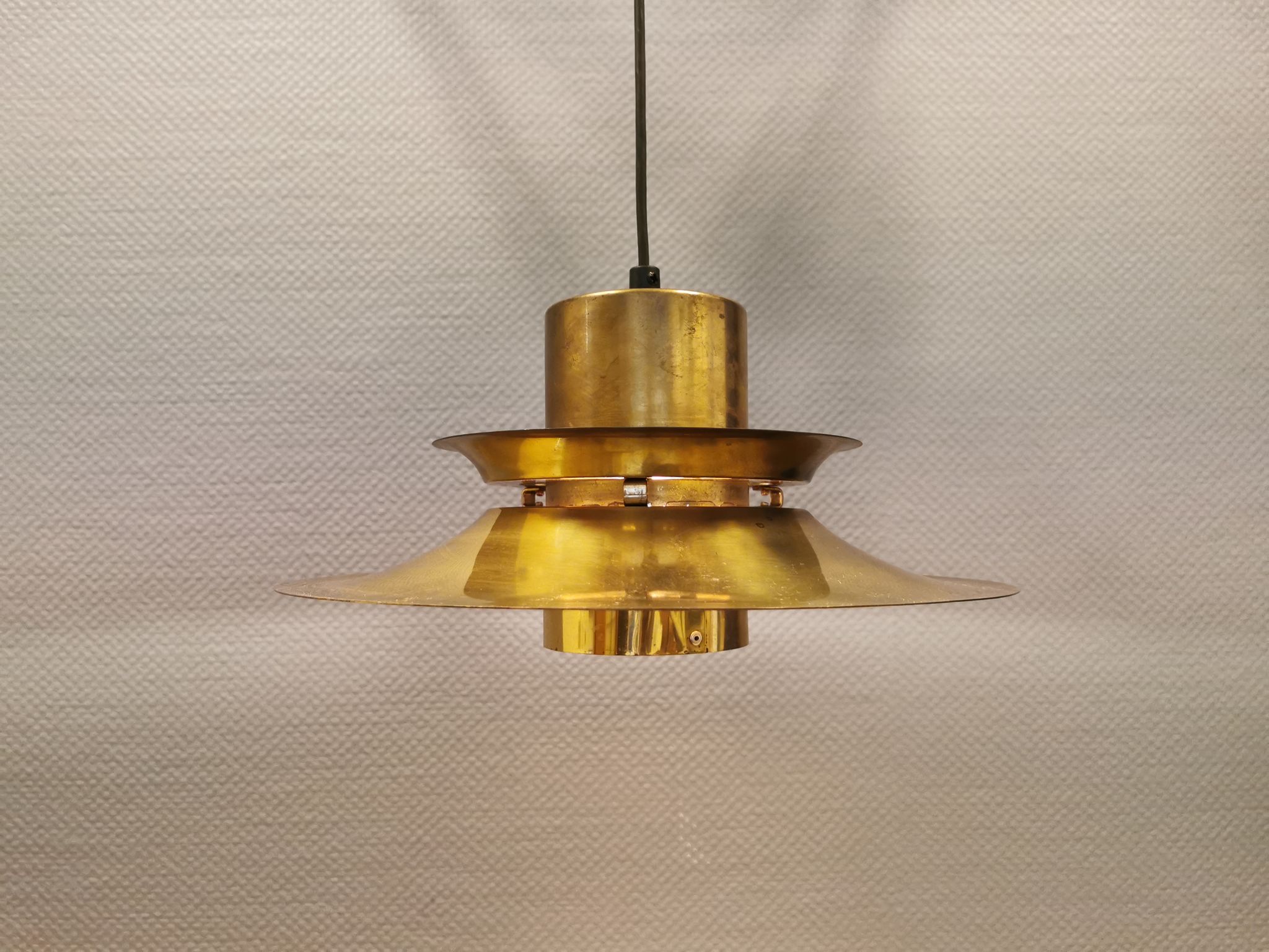 Hanging lamp from the 1970s-1980s, produced by Danish Vitrika, made of brass.