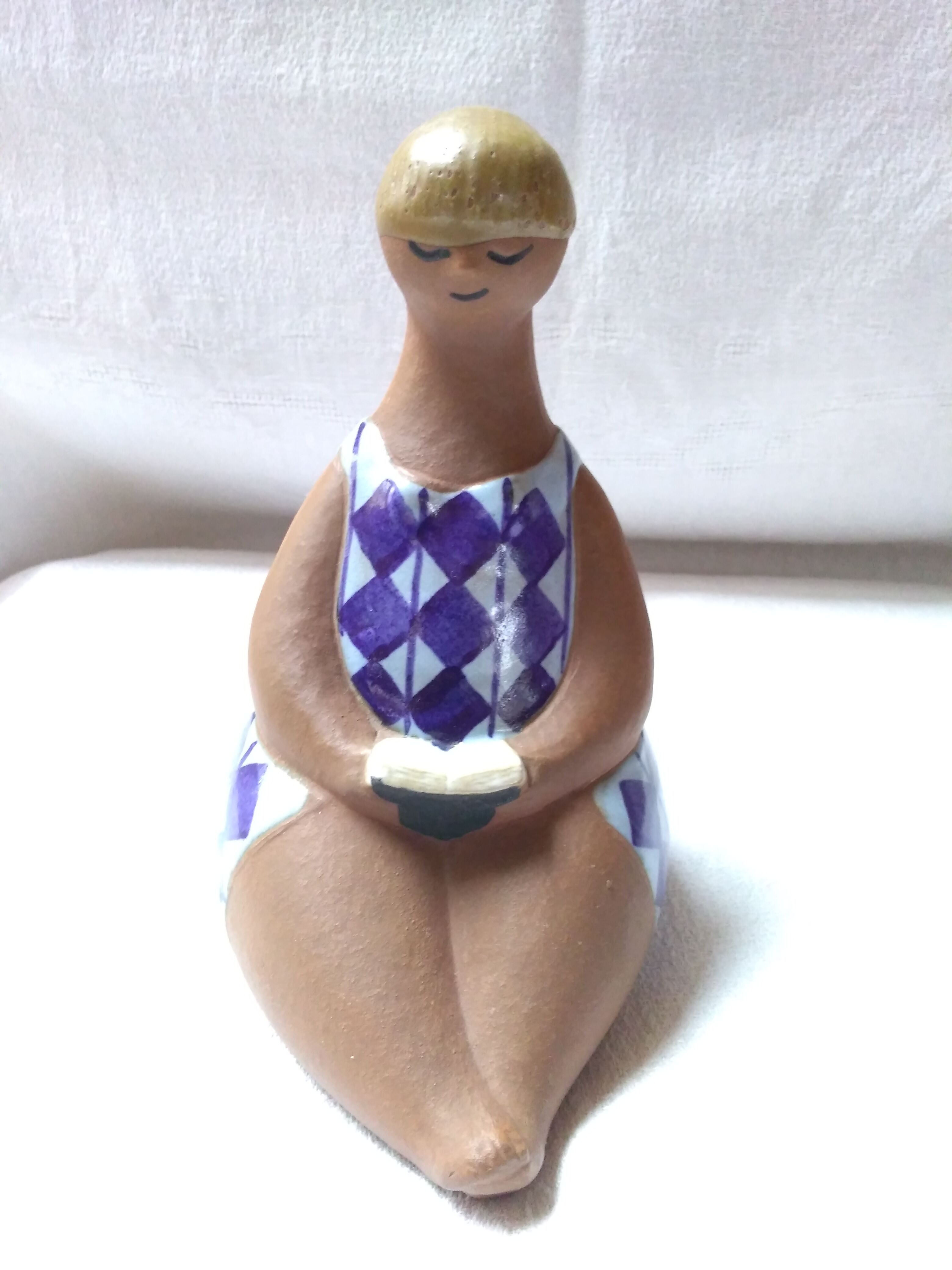 Statuette signed by Lisa Larson