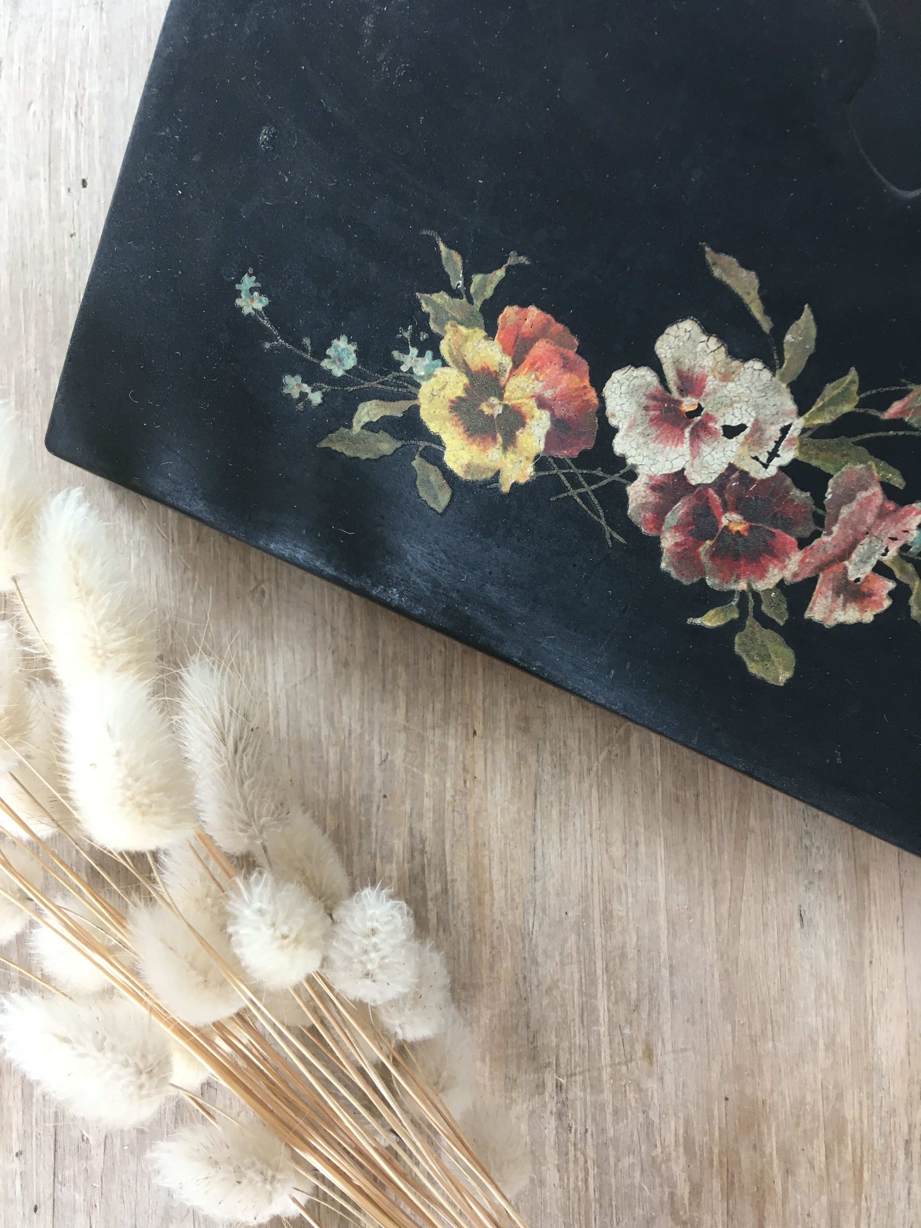 Napoleon III mail rack in boiled cardboard