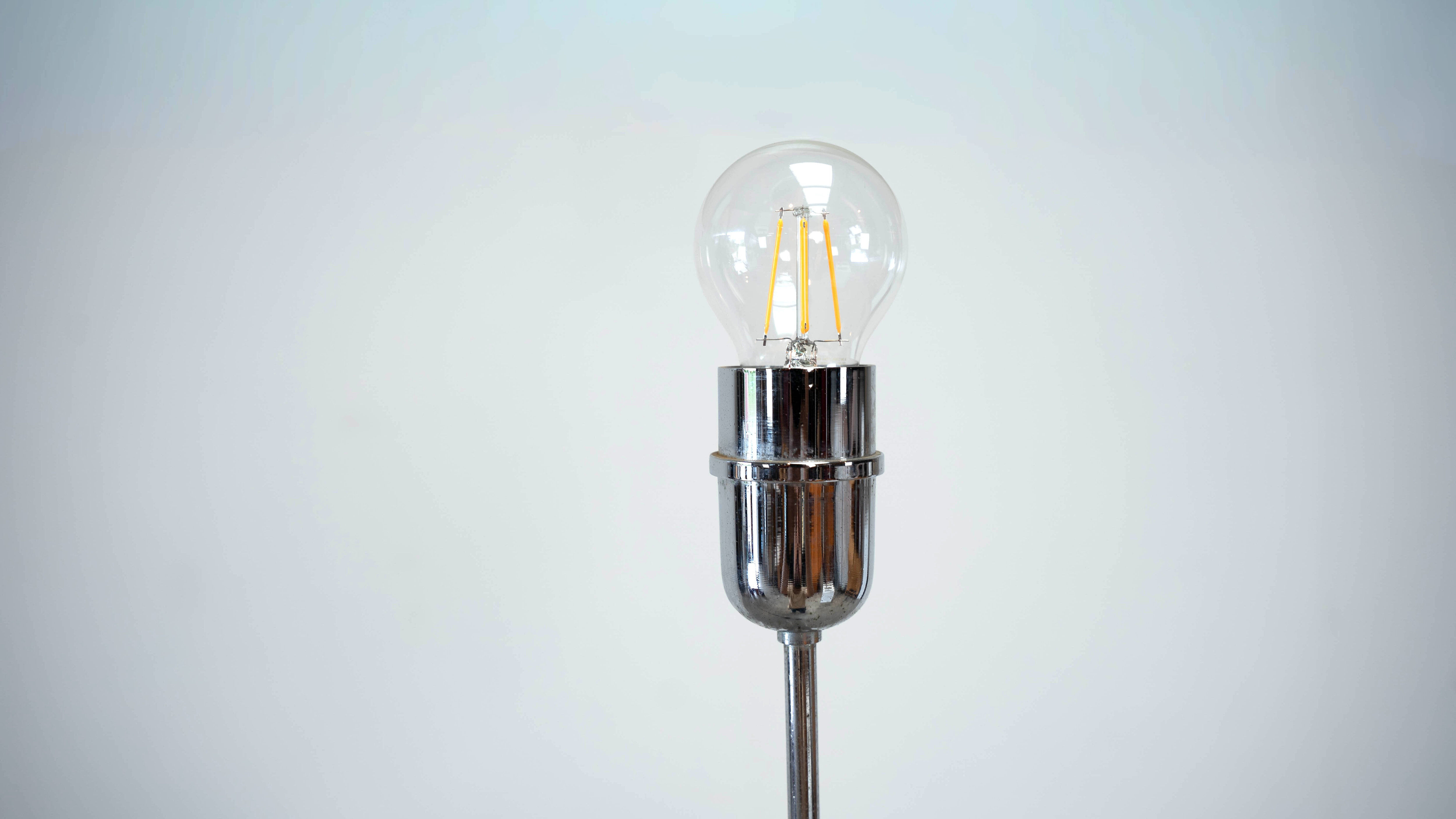 Lampes de sol Nottiluca minimalistes par Dalca Milano