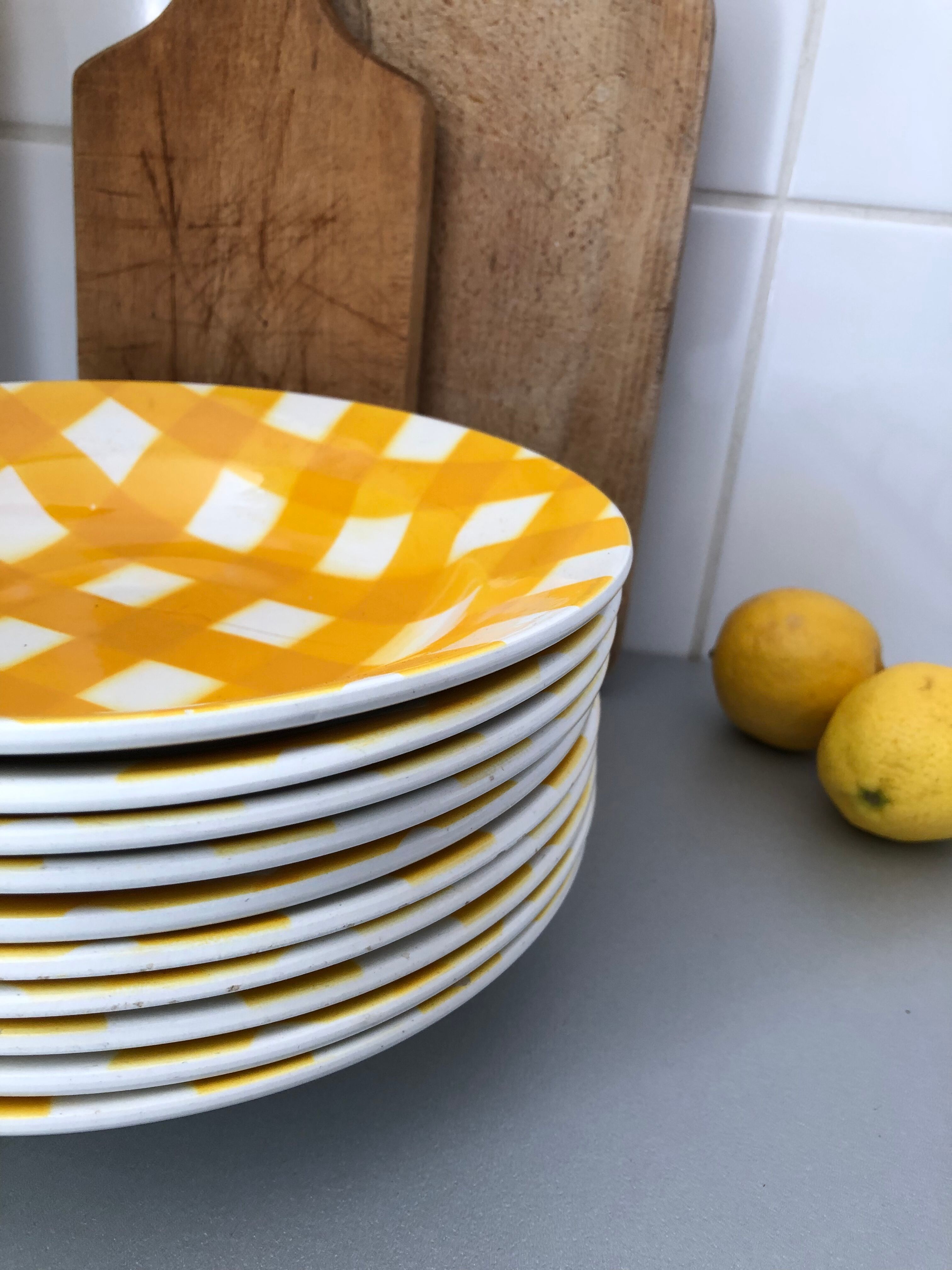 Hollow plates Sarreguemines yellow tiles