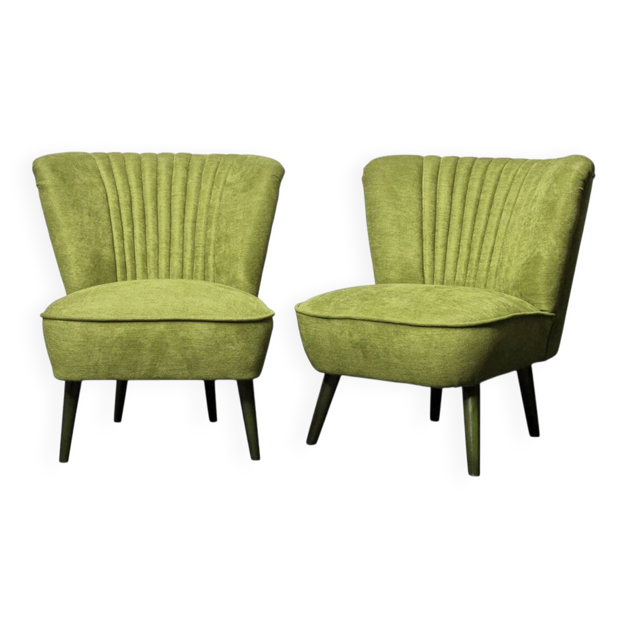 Pair of forest green cocktail chairs in fabric and wood, 1950s, ribbed shell backrest.
