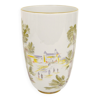 Large porcelain vase from the mid-century, hand-painted, Hutschenreuther, Selb, Germany, 1950s.
