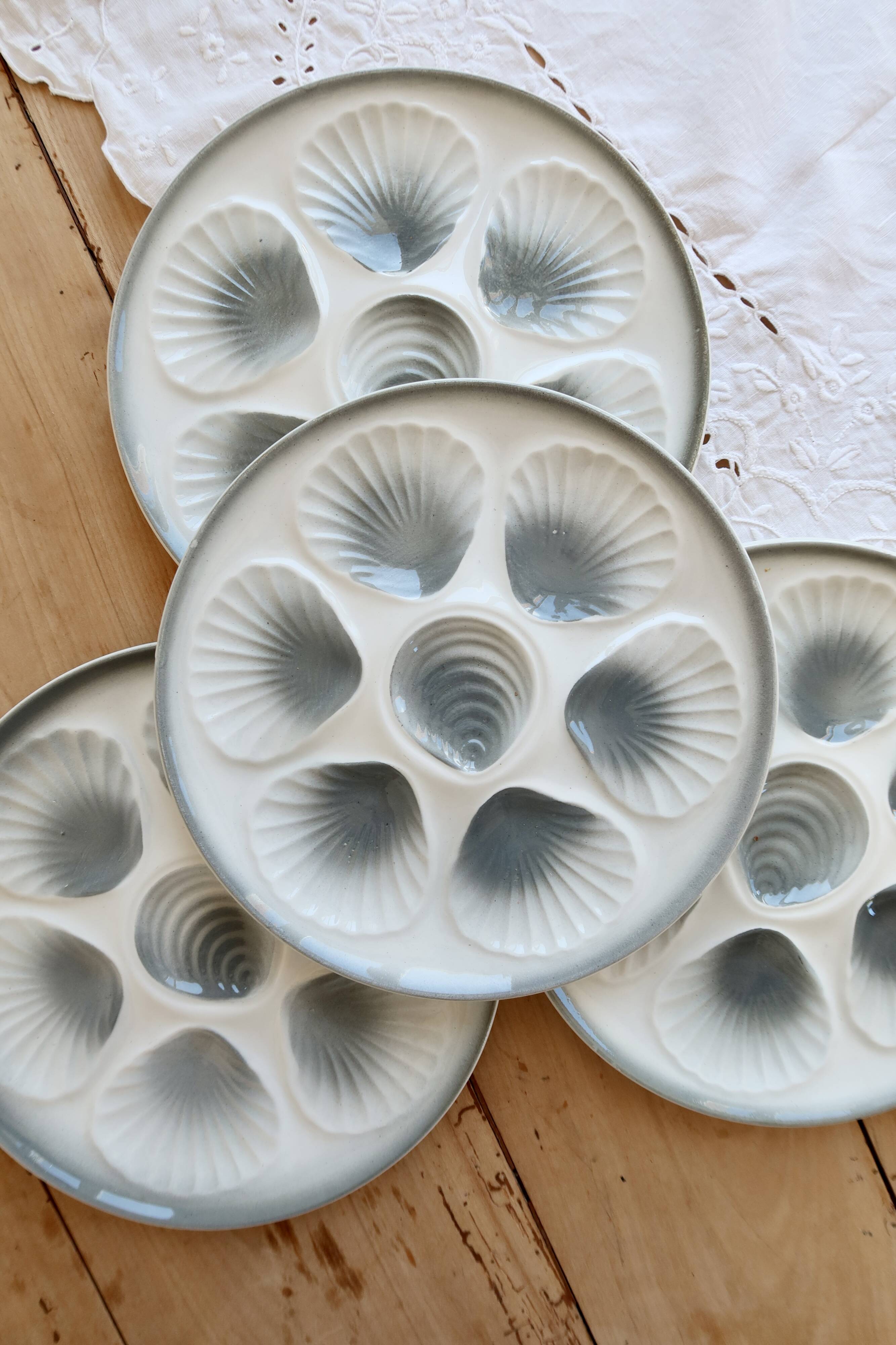 4 vintage oyster plates Moulin des Loups earthenware in blue-grey gradient