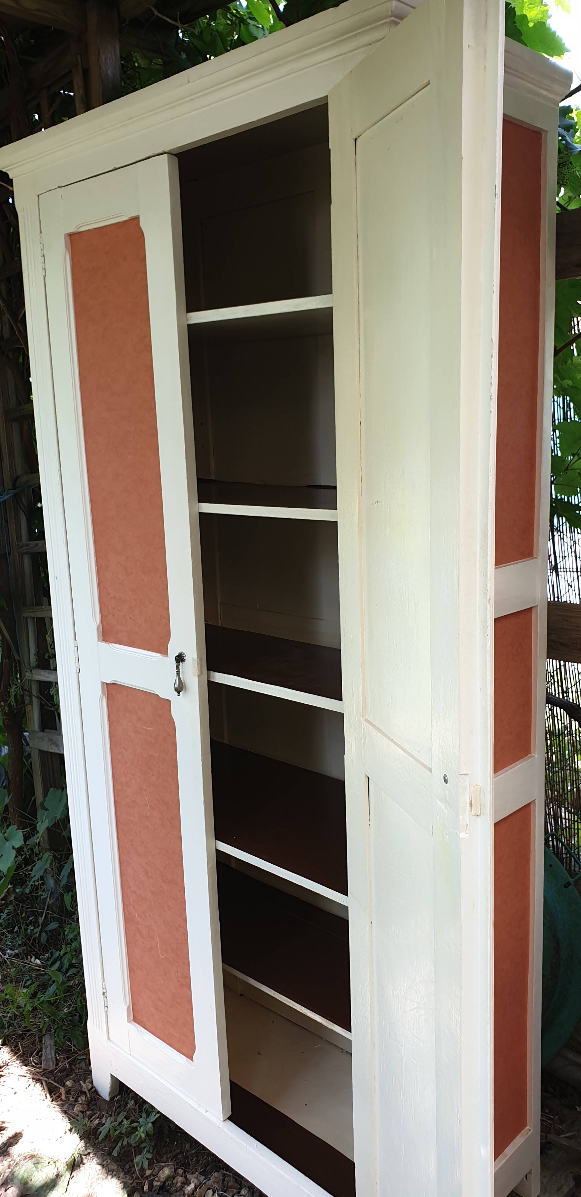 Armoire parisienne style louis XVI