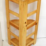 Pine corner shelf