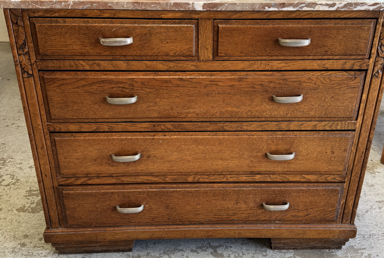 Commode en marbre