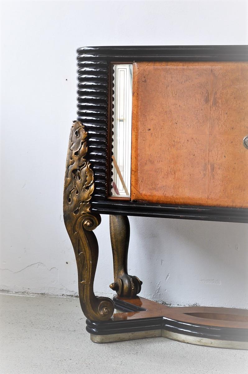 Enfilade in root wood 1940 s