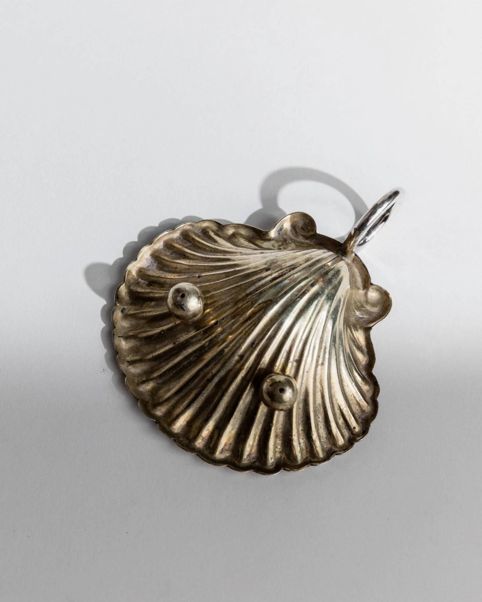 Silver-plated Shell Bowls, Set of 2, Vintage 1960s Italian Design, Silver Metal Condiment Dishes