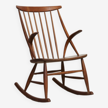 Illum Wikkelsø Rocking Chair "IW3" for Niels Eilersen