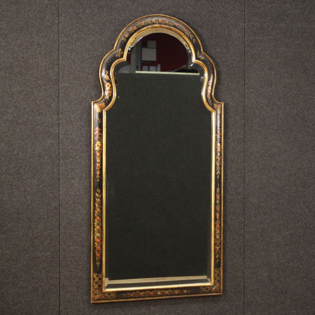 English mirror chinoiserie lacquered, gilded and painted