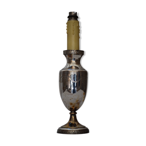 pied de lampe en métal