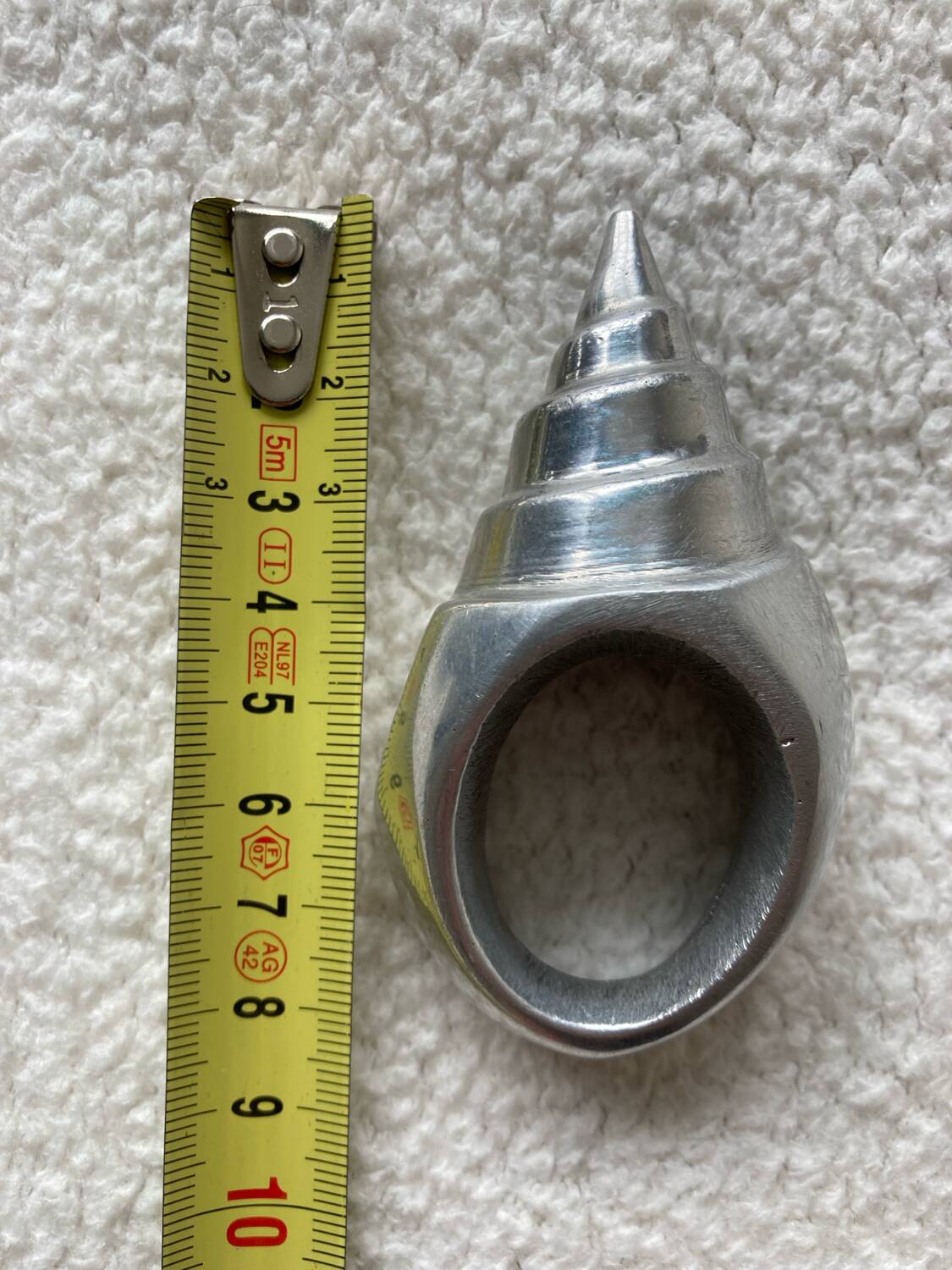 6 silver metal shell napkin rings
