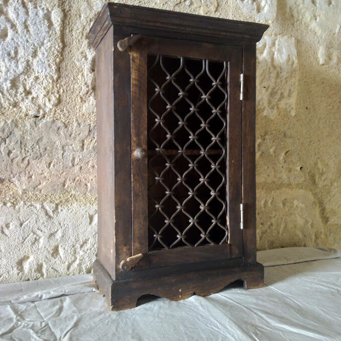 Armoire indienne bois et fer forgé