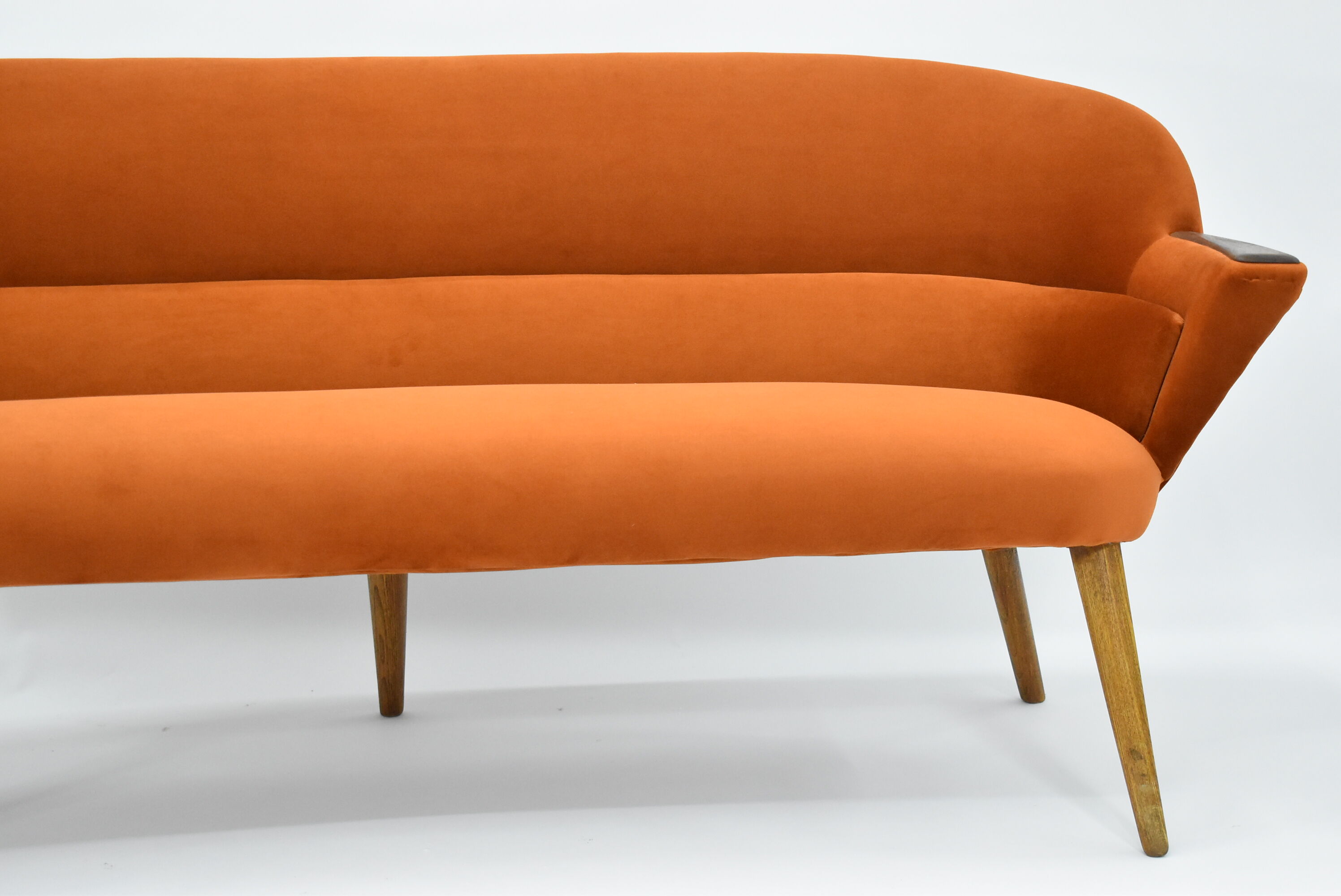 Canapé scandinave vintage Danemark années 1960 velours roux