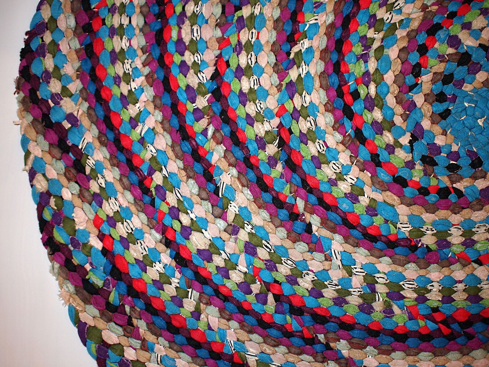 American braided handmade vintage rug 97cm x 125cm 1960, 1C71